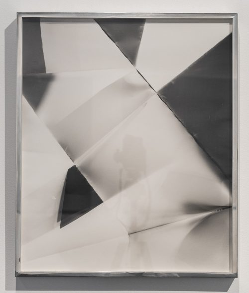 Walead Beshty, Fold (45º directional light source), December 22, 2006, Santa Clarita, California, Ilford Multigrade Fiber IV, 2006, Black and white fiber-based photographic paper, 61 x 50.8 cm, Art Jameel Collection. Photo courtesy of the artist.