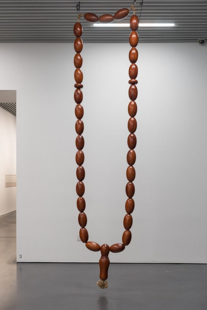 Slavs and Tatars, PraySway (brown), 2015, Steel, poplar wood and rope, 370 x 77 x 14 cm. Art Jameel Collection. Photo by David von Becker.