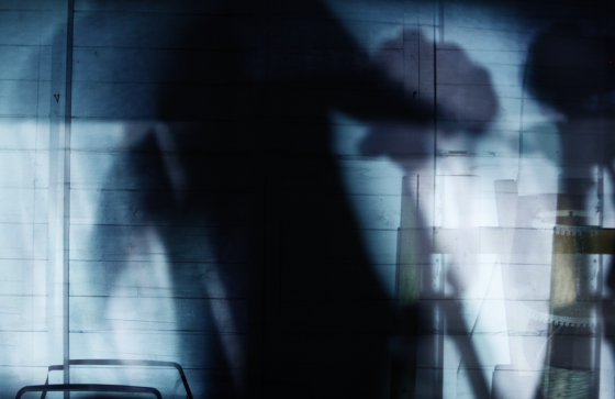 Live: Audiovisual Experimental Films with Analog Room