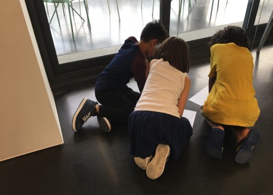 شاركوامغامرة لعبة الألغاز (إسكيب روم)