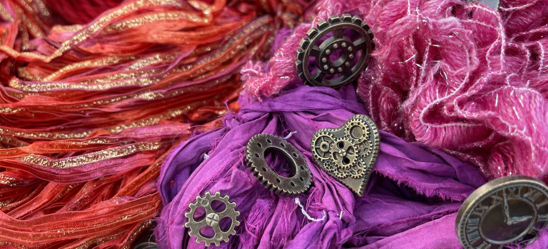 الصناعة التأملية | فن التطريز بالإبرة المثقوبة