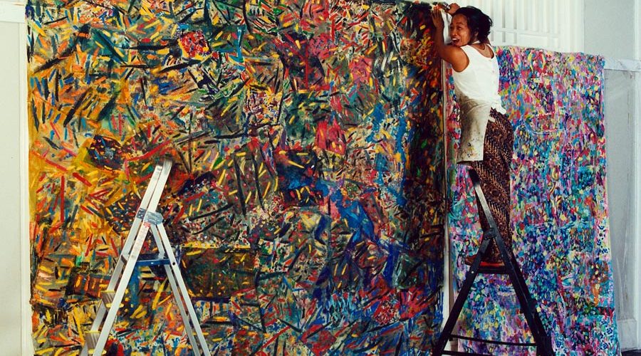 غروفي: ألوان باسيتا أباد  لميلو سوغيكو