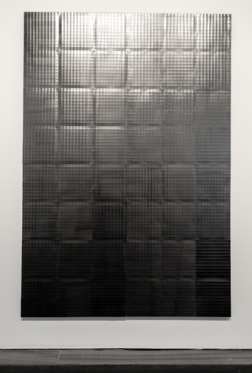 Ayesha Sultana, Grid I, 2017, Graphite on folded archival paper mounted on aluminium dibond, 243.84 x 167.64 cm. Image by Daniela Baptista. Art Jameel Collection. 